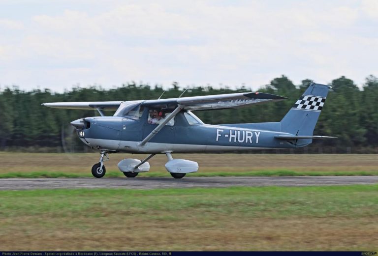 Cessna FR A 150 M