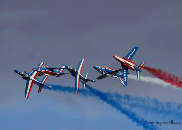 ✈️ LE DEUXIEME MEETING AERIEN DE CARCASSONNE, EN SEPTEMBRE 2026 ✈️

💫 Une semaine après son 10è FESTIVAL AEROSPATIAL DES ETOILES ET DES AILES, à Toulouse, l'association prépare déjà le deuxième meeting aérien à l'Aéroport Sud de France Carcassonne.

🛫 Après le succès du premier, en 2024, il aura lieu les 26 et 27 septembre 2026. Les réunions viennent de commencer, à Toulouse et à Carcassonne.

🛩 On espère bien sûr pouvoir vous présenter les prestigieux et impressionnants avions de l'Armée de l'Air et de l'Espace (@armeedelair), avec notamment la Patrouille de France (@patrouilledefrance), le Rafale Solo Display, l'Airbus A 400 M, l'Equipe de Voltige de l'Armée de l'Air et de l’Espace... Mais aussi des patrouilles étrangères, des avions et hélicoptères de légende... 

👨‍🎓Le deuxième Forum des métiers et de l'insertion, et un vaste chapiteau d'animations interactives, avec davantage de simulateurs, seront aussi prévus. 

🌠 Mais surtout, les bénévoles réfléchissent à un concept totalement inédit. Du jamais vu dans l'histoire des meetings aériens en France. Avec peut-être une belle surprise, le 25 septembre ! 

🎄On vous en dira plus d'ici Noël et tout au long de l'année prochaine !
Vivement septembre 2026 !

@villecarcassonne @departement_de_l_aude
@tourismecarcassonne @aeroport_carcassonne  @region.occitanie @tourismepymed
@les_photos_d_anso